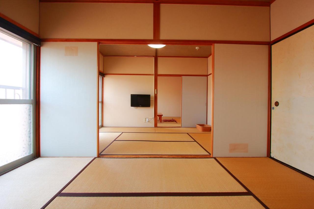 Family Ryokan Kawakyu With Showa Retro, Private Hot Spring Ибусуки Екстериор снимка