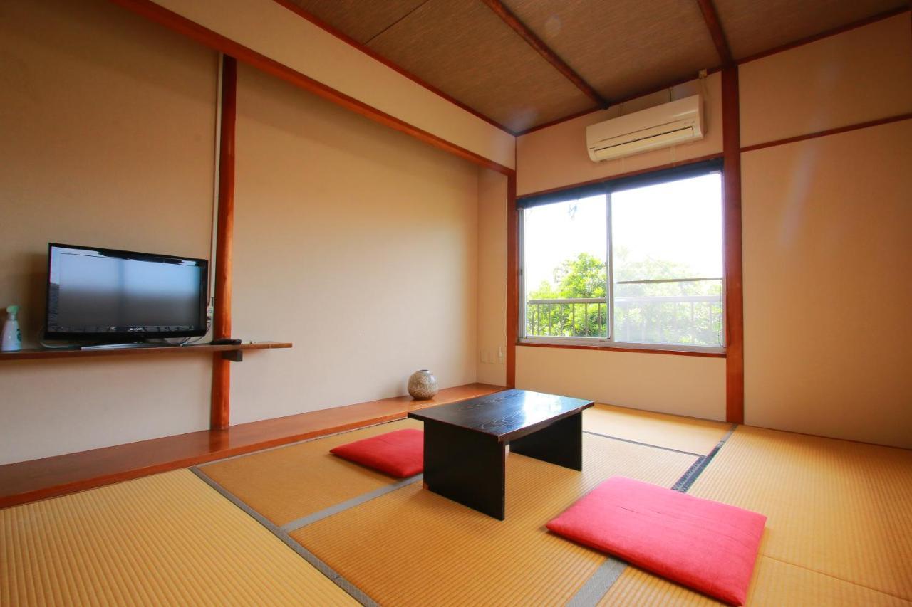 Family Ryokan Kawakyu With Showa Retro, Private Hot Spring Ибусуки Екстериор снимка