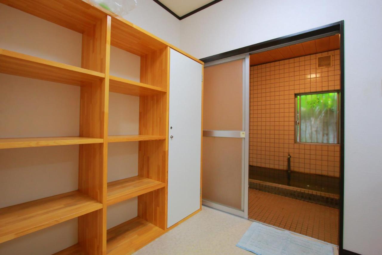 Family Ryokan Kawakyu With Showa Retro, Private Hot Spring Ибусуки Екстериор снимка